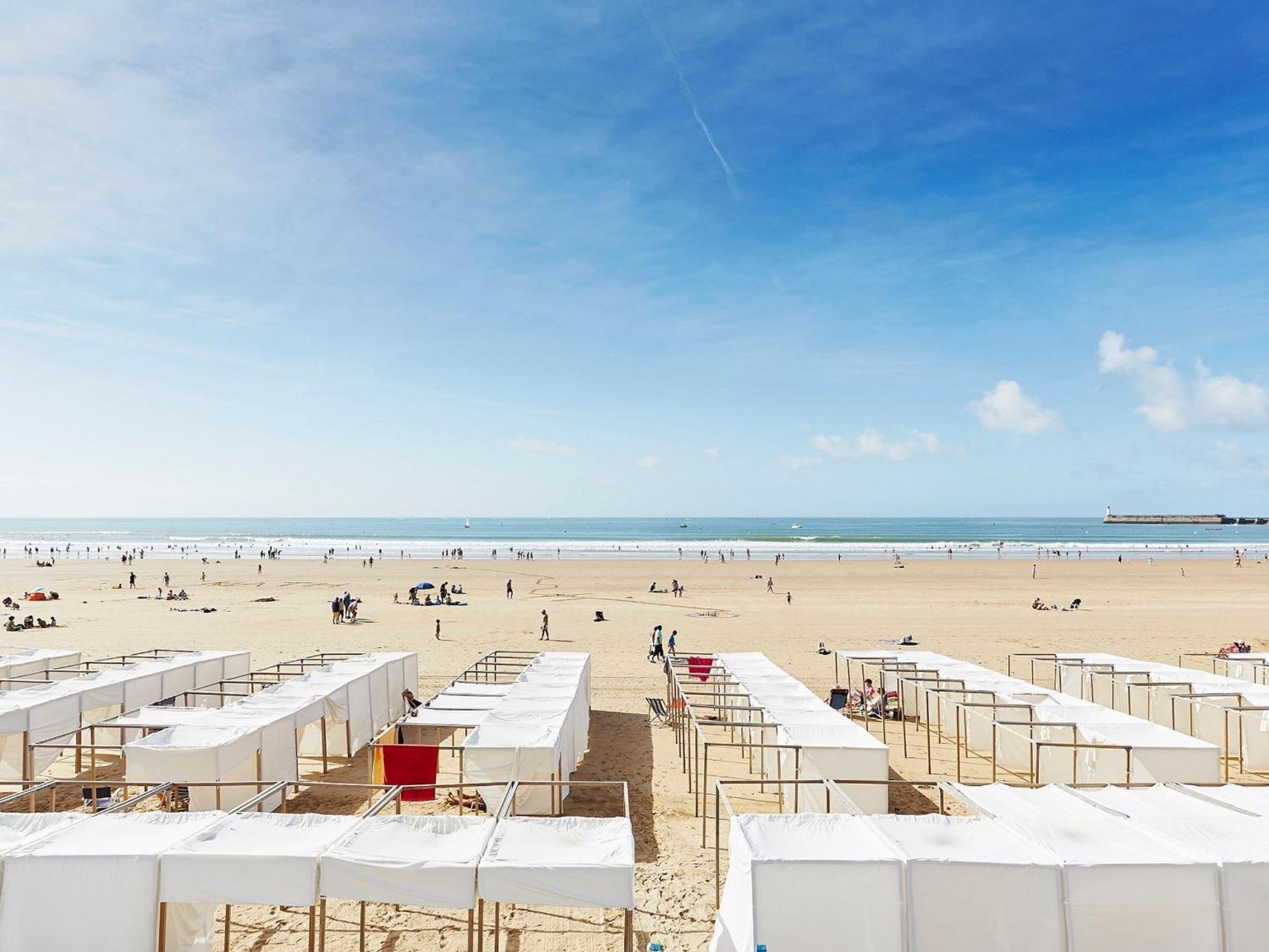 Appartement Moderne Au Centre-Ville, 150M Plage, Wifi, Confort Ideal Pour Familles - Fr-1-92-876 Les Sables-dʼOlonne Exterior foto